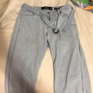 Hollister boyfriend jeans size 3
